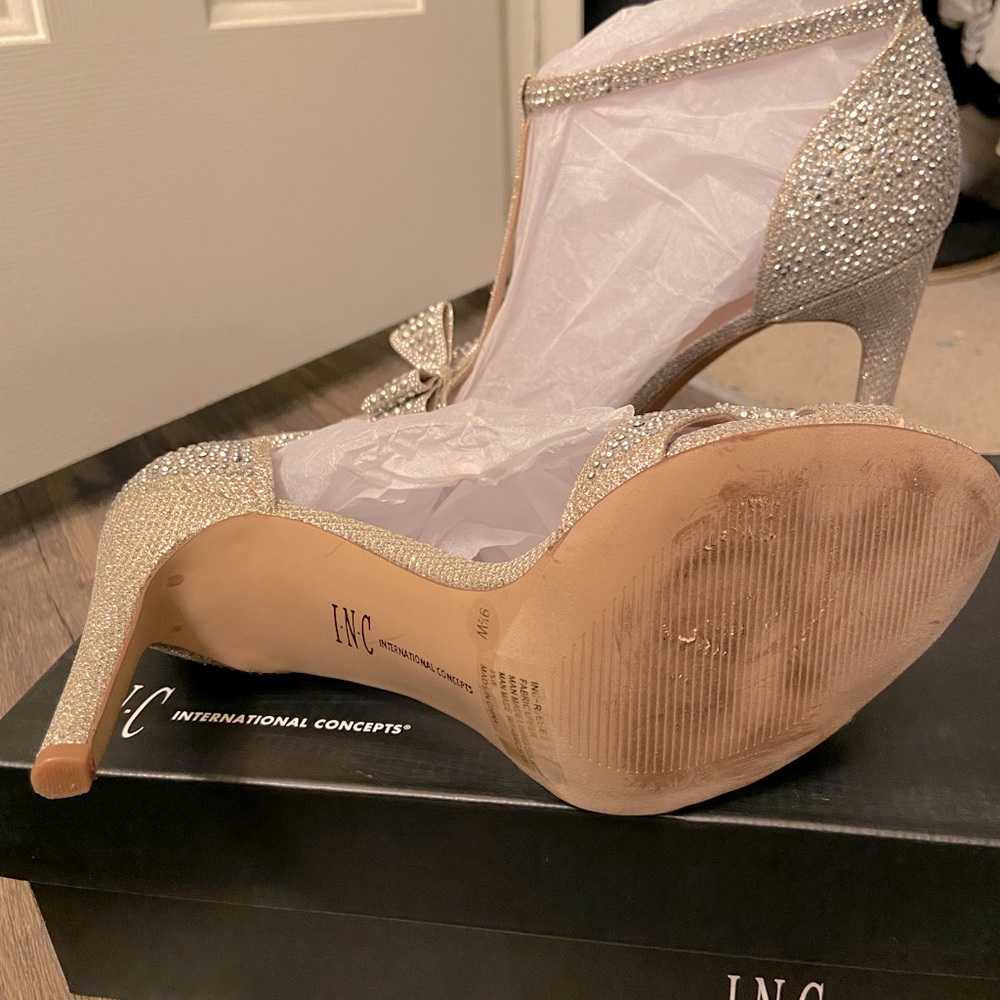 INC Reesie Rhinestone Pump - Picture 5 of 5